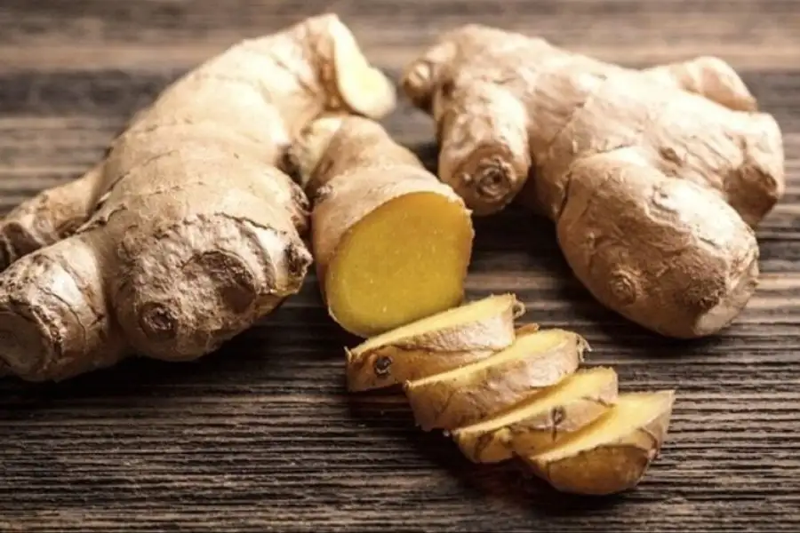 Conocido por ser un condimento de aroma y sabor picante, el jengibre tiene muchas propiedades medicinales