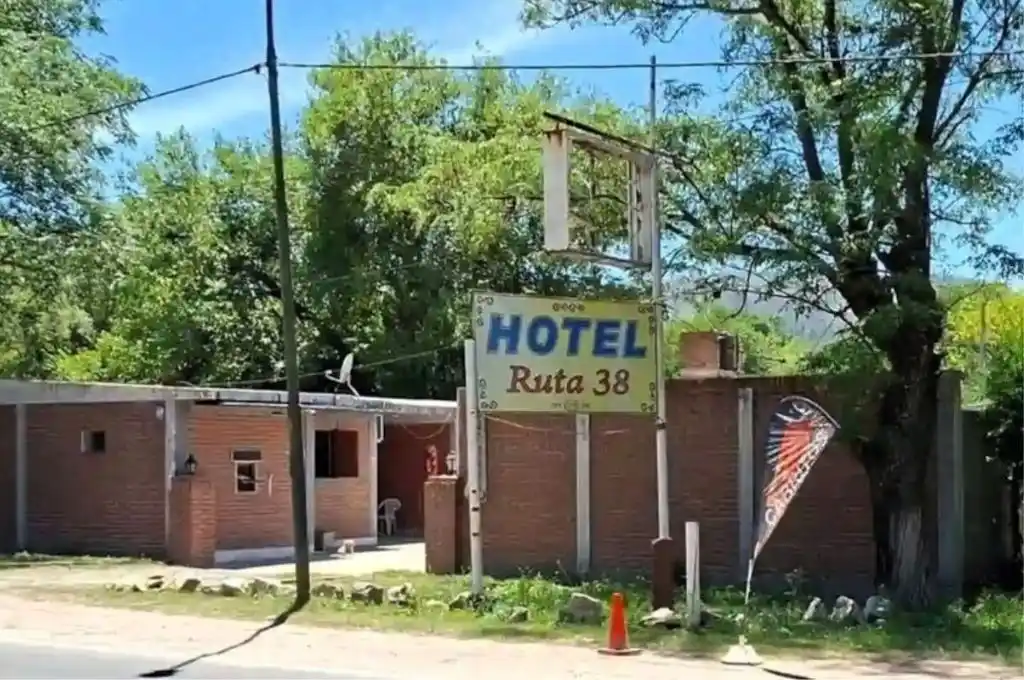 Investigan la muerte de una pareja