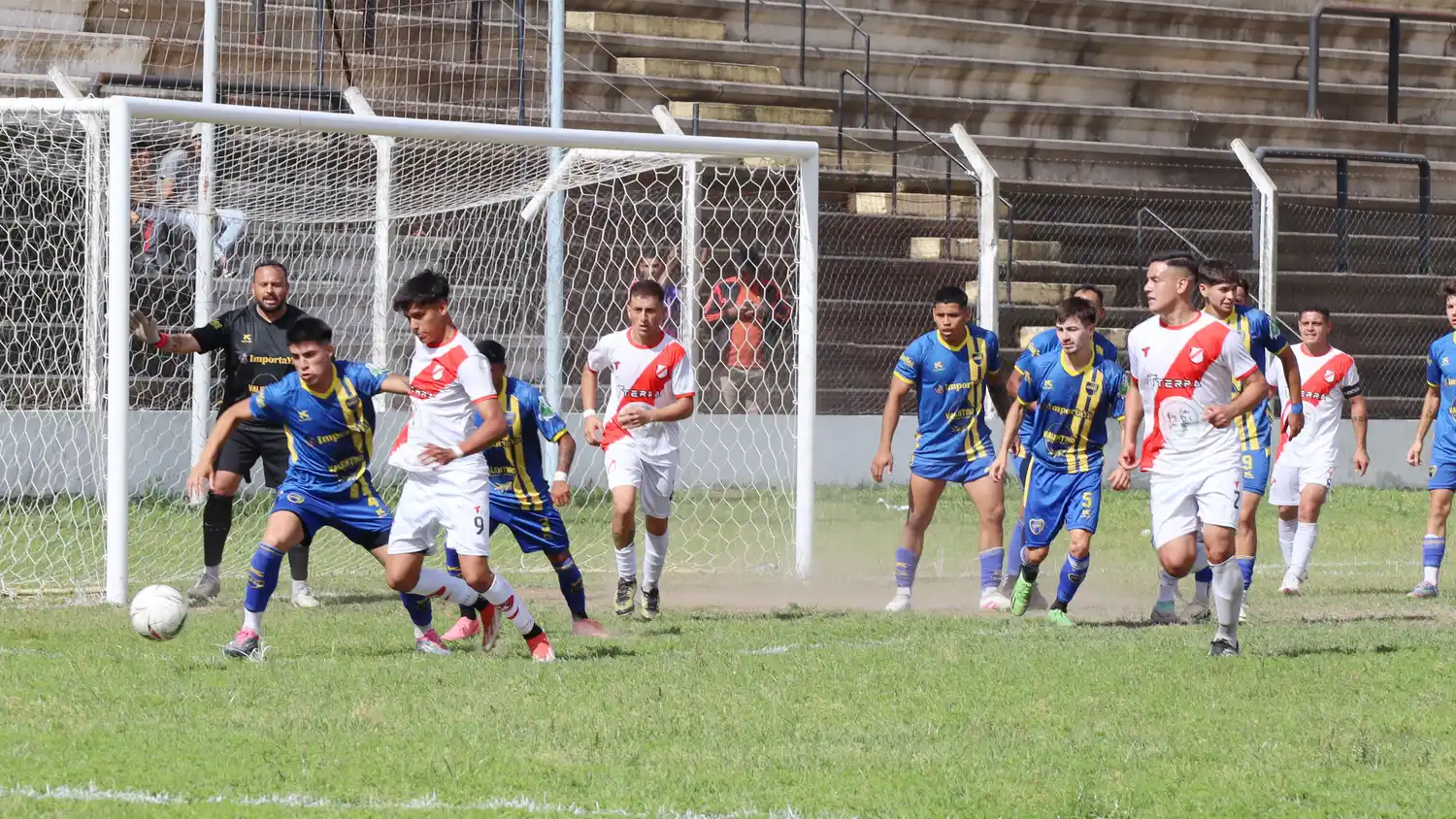 San Lorenzo llega como único líder a la última fecha. Víctoria descendió a la B