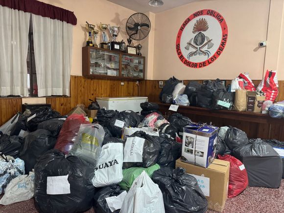 Bomberos recibe donaciones para llevar a Bahía Blanca: hay tiempo hasta el lunes y piden que sean rotuladas