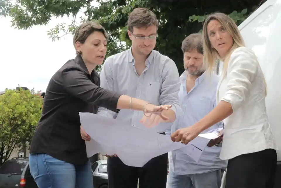 Morón: Reunión entre Ghi y Malena Galmarini para avanzar en reactivación de obras cloacales paradas