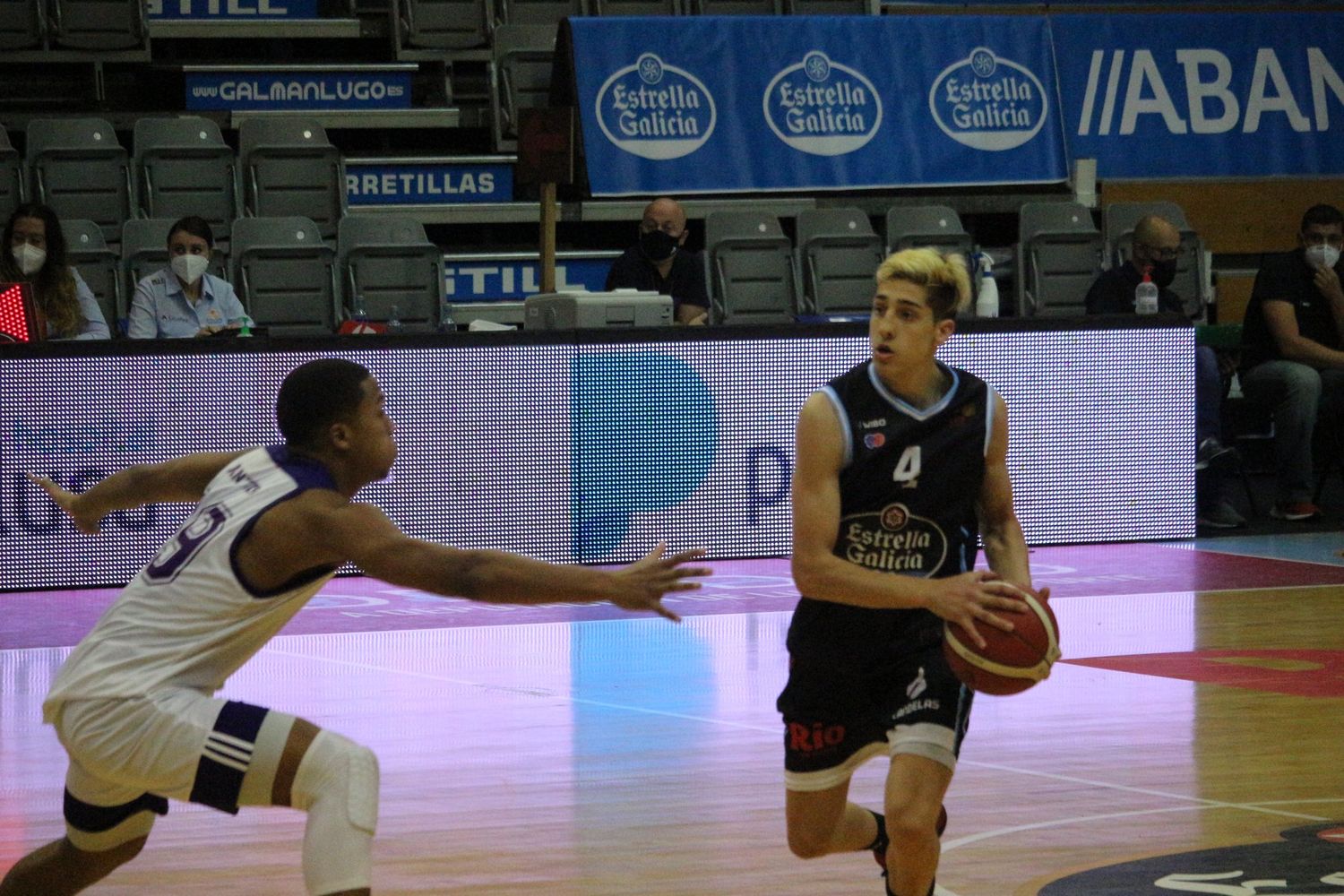 Mateo Díaz debuta en la LEB Oro con el CB Breogán de Lugo