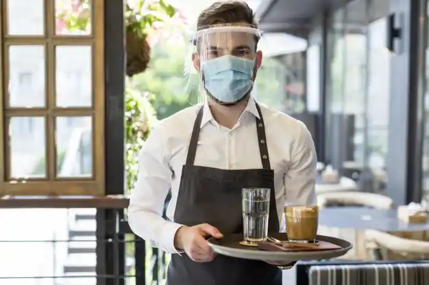 Restricciones en Junín: El intendente Petrecca flexibilizó la fase 2 y permitió abrir en interiores a la gastronomía