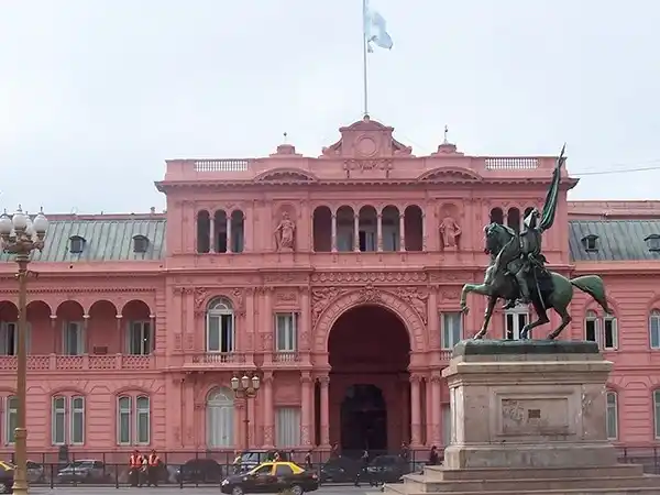 La Nación mermó las transferencias a las provincias.
