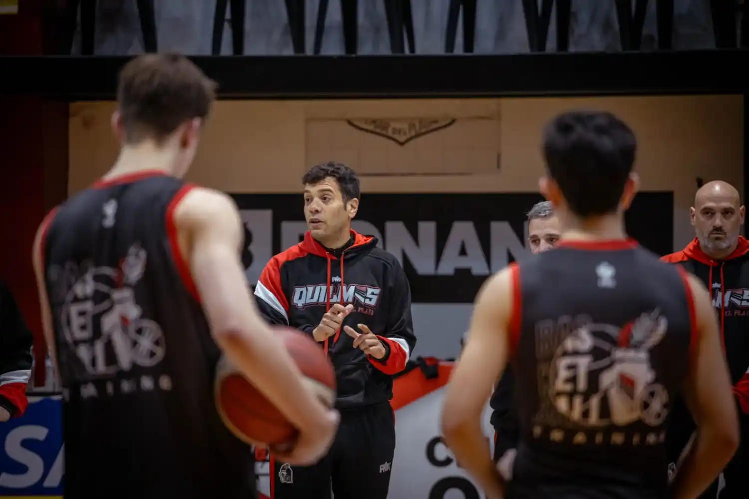 Ezequiel Santiago Medina en la práctica de Quilmes.