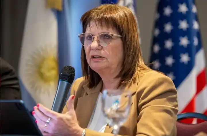 Bullrich habló sobre el operativo en Villa Gesell tras el desmoronamiento del hotel
