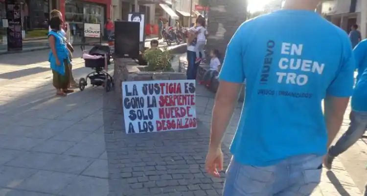 ¡Basta de violencia institucional!