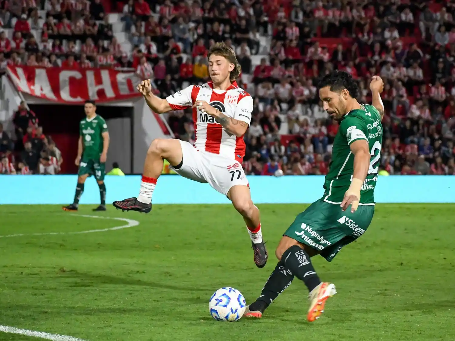 Instituto rescató un empate