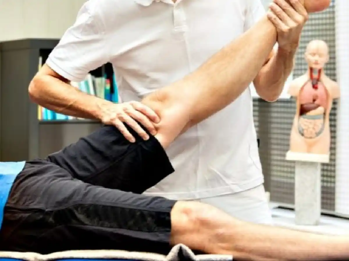 Kinesiólogos piden que los dejen abrir los consultorios