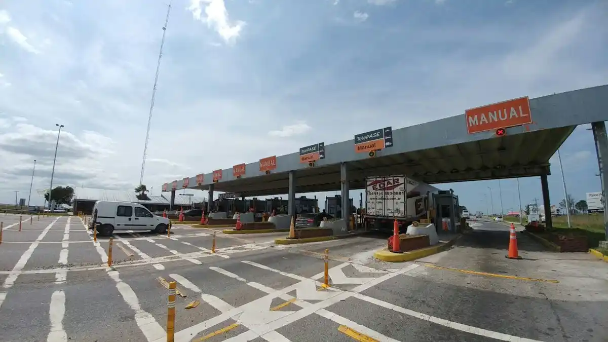 Reclaman la ausencia de legisladores en la discusión de tarifas de peajes