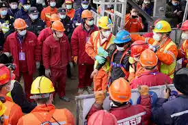 En China hallan muertos a nueve mineros atrapados en una mina