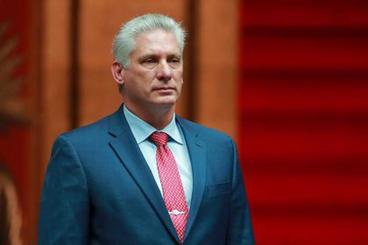 Díaz-Canel pide a los comunistas salir a la calle a defender la revolución cubana