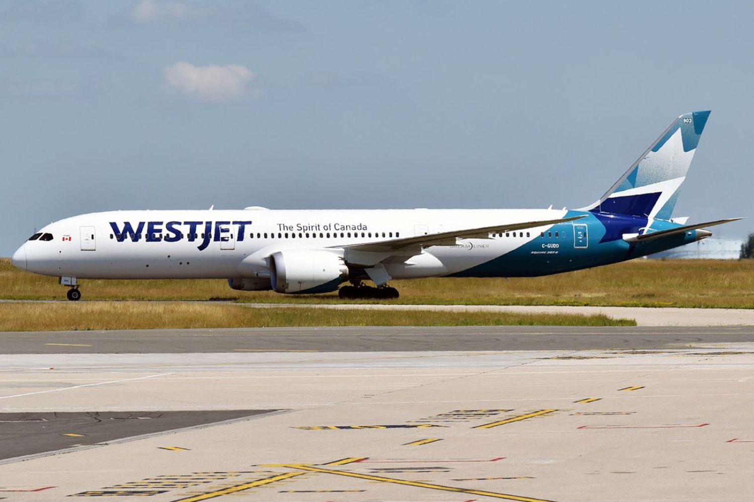 WestJet began seasonal flights between Calgary and Rome