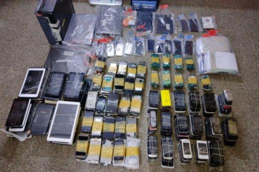 Doce detenidos por comercializar celulares truchos en la ciudad de Santa Fe