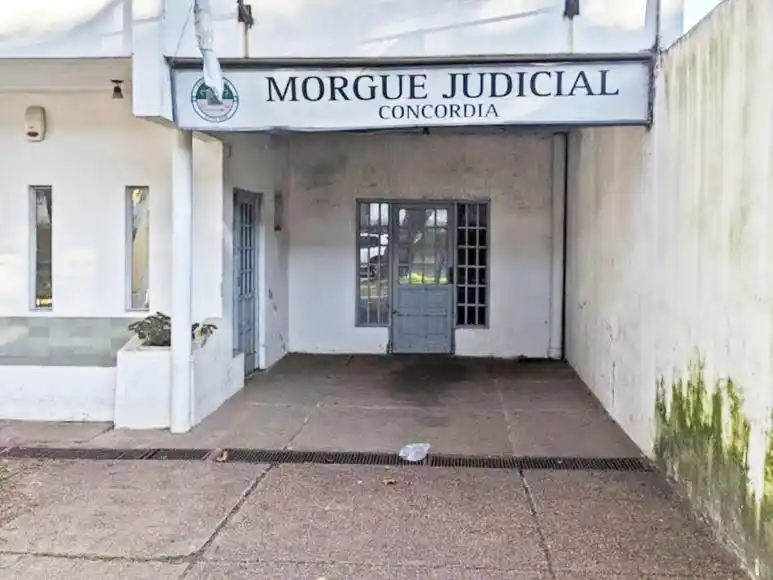 Un vecino de Salto murió en Concordia y no pueden trasladar el cuerpo porque el encargado de la morgue está de vacaciones