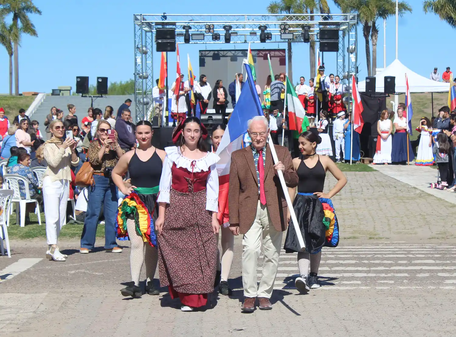 Exitosa Fiesta Provincial de las Colectividades