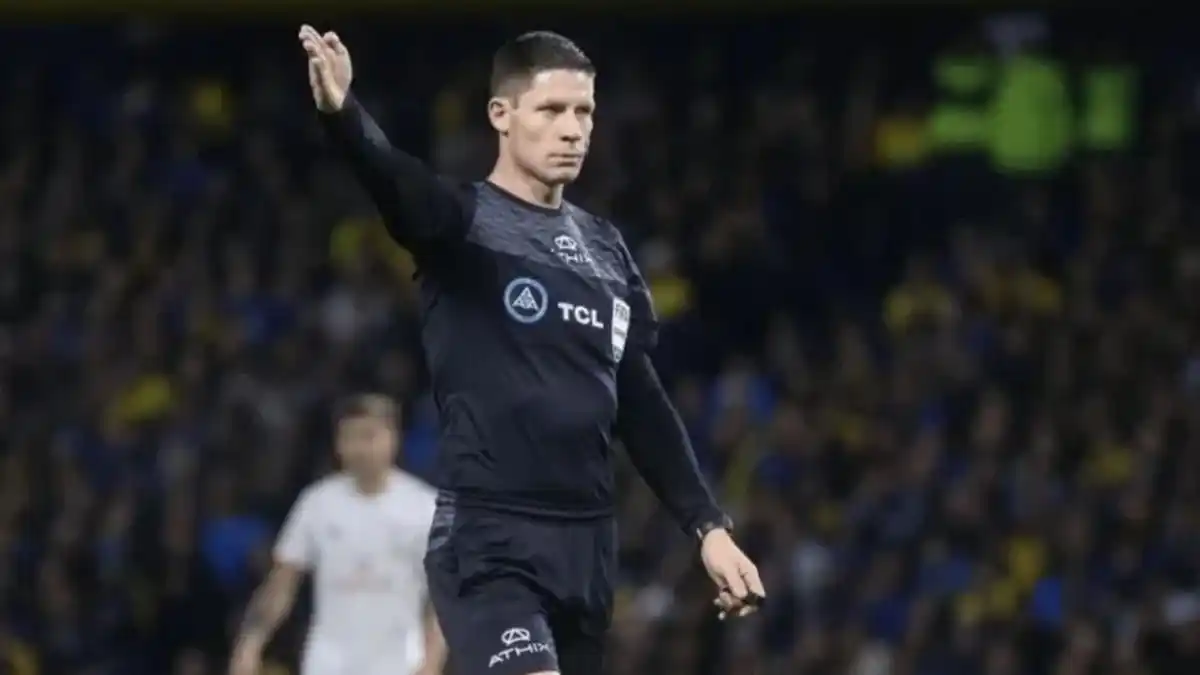 Ramírez dirigirá el partido del domingo.