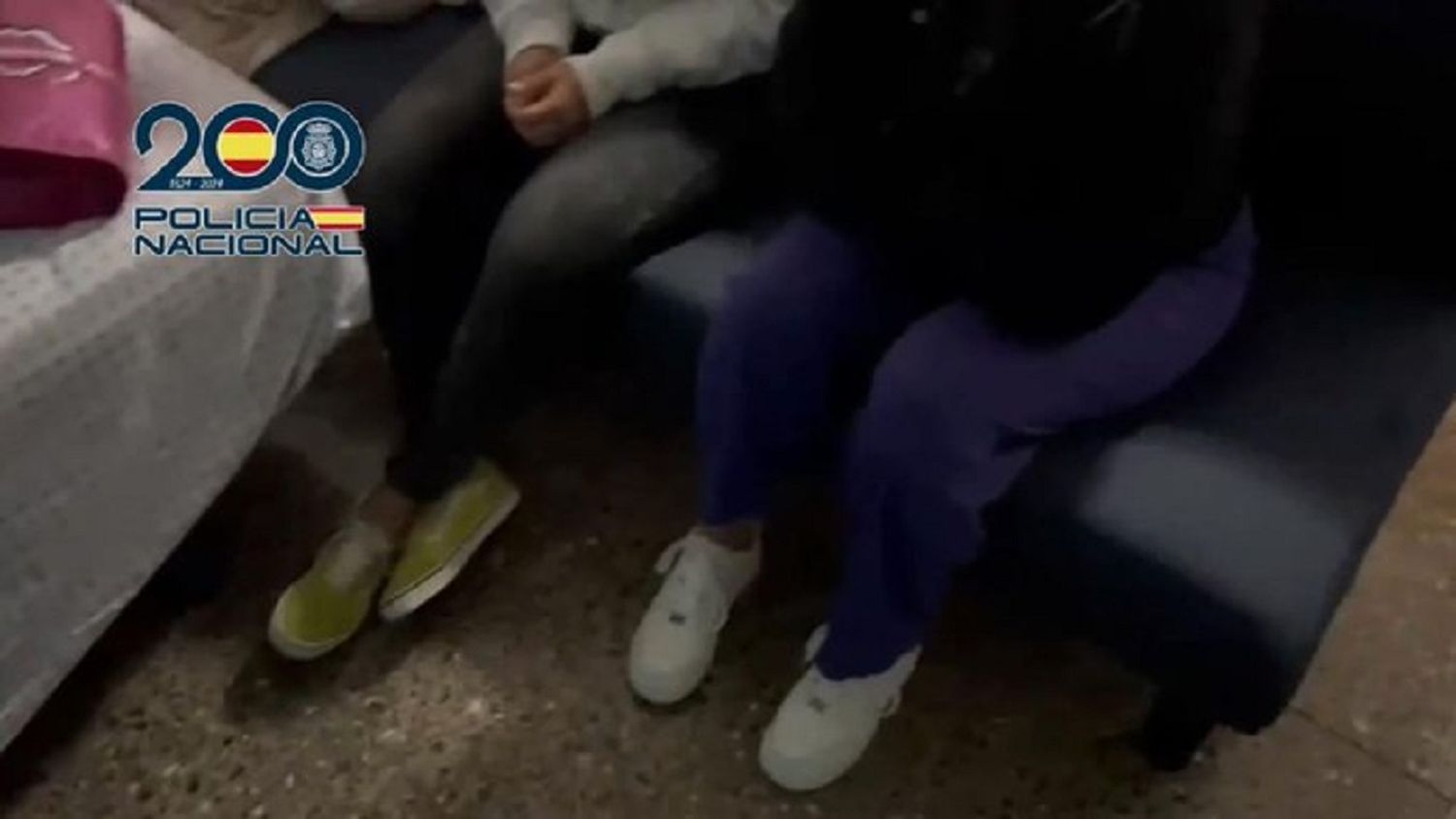 DESMANTELAN red de TRATA en ESPAÑA: captaba jovencitas venezolanas para explotarlas