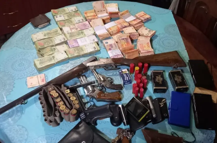 Detuvieron a seis personas en una serie de allanamientos en San Lorenzo y Puerto General San Martín