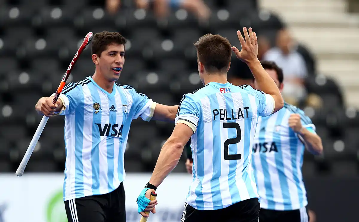 Victoria de Los Leones en el debut en la Liga Mundial en Londres