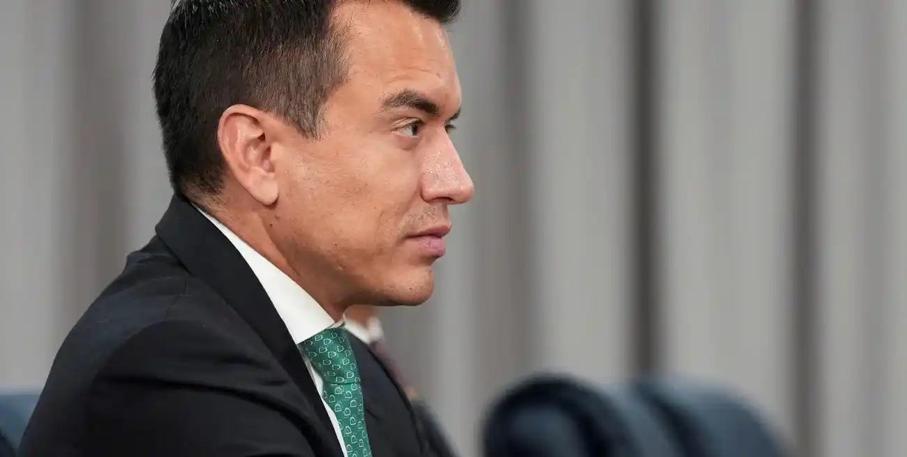 Daniel Noboa firmó el decreto.