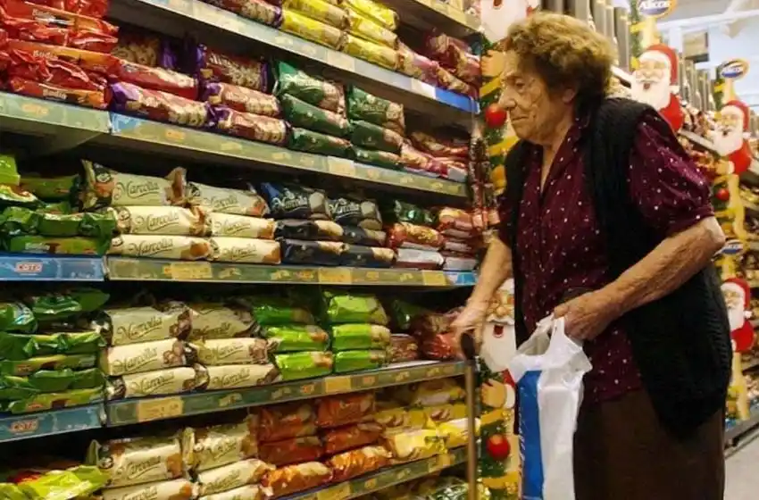 Un pareja de jubilados en Rosario necesitó 28 mil pesos para vivir de forma digna