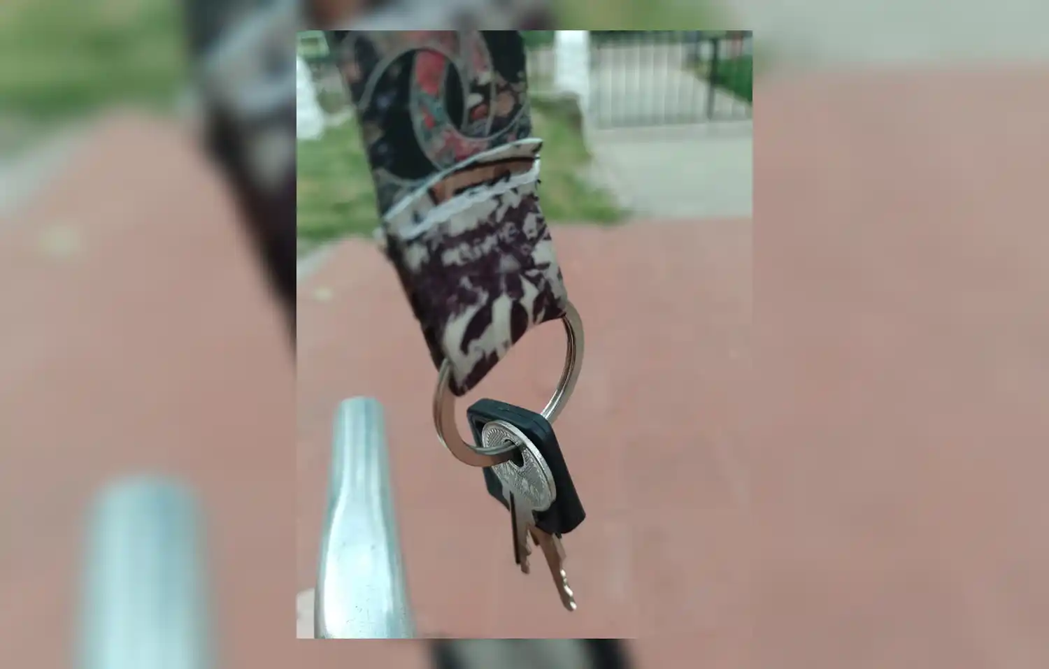 Perdió la llave de la moto y una de candado
