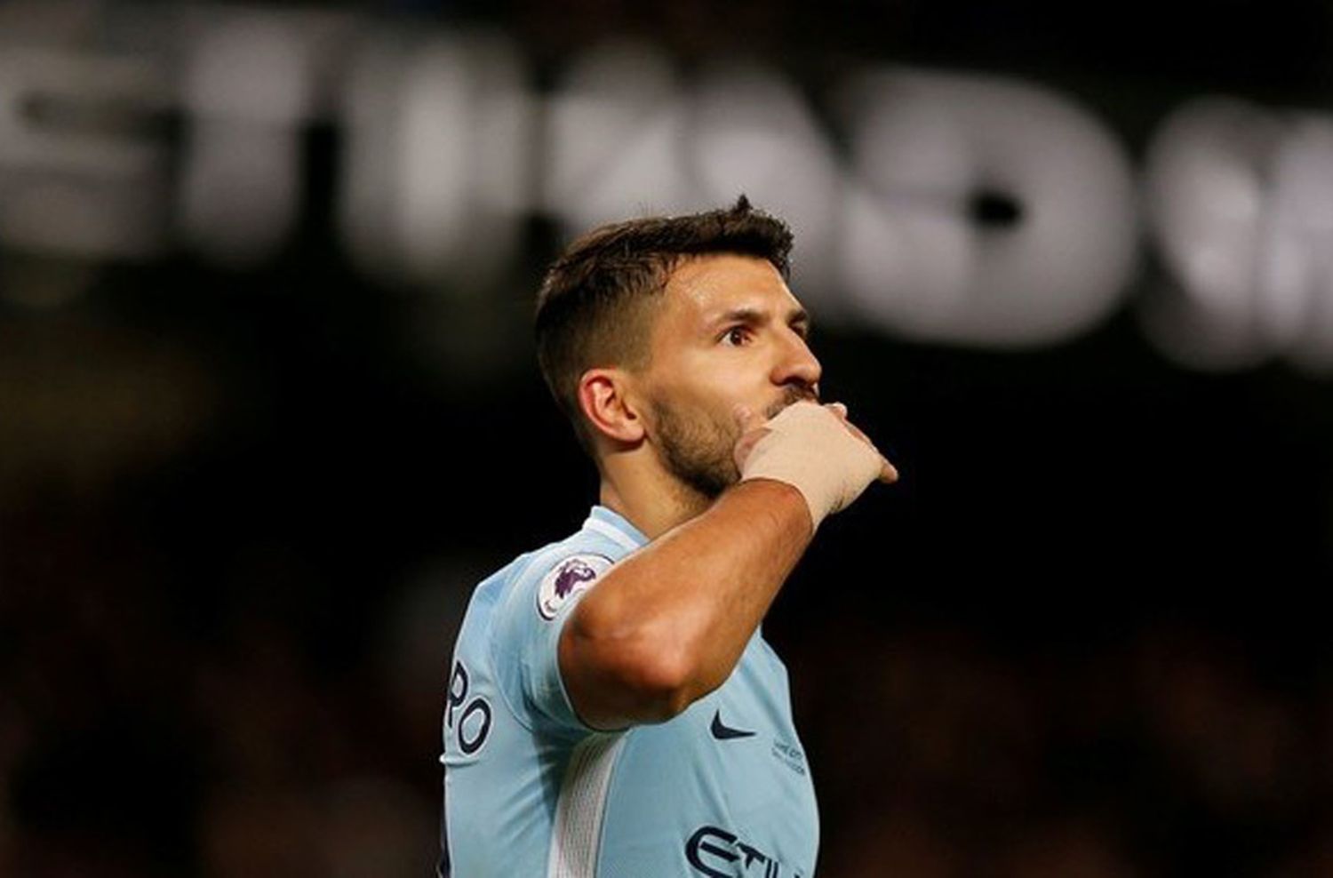 Cuatro goles de Agüero en la victoria del Manchester City