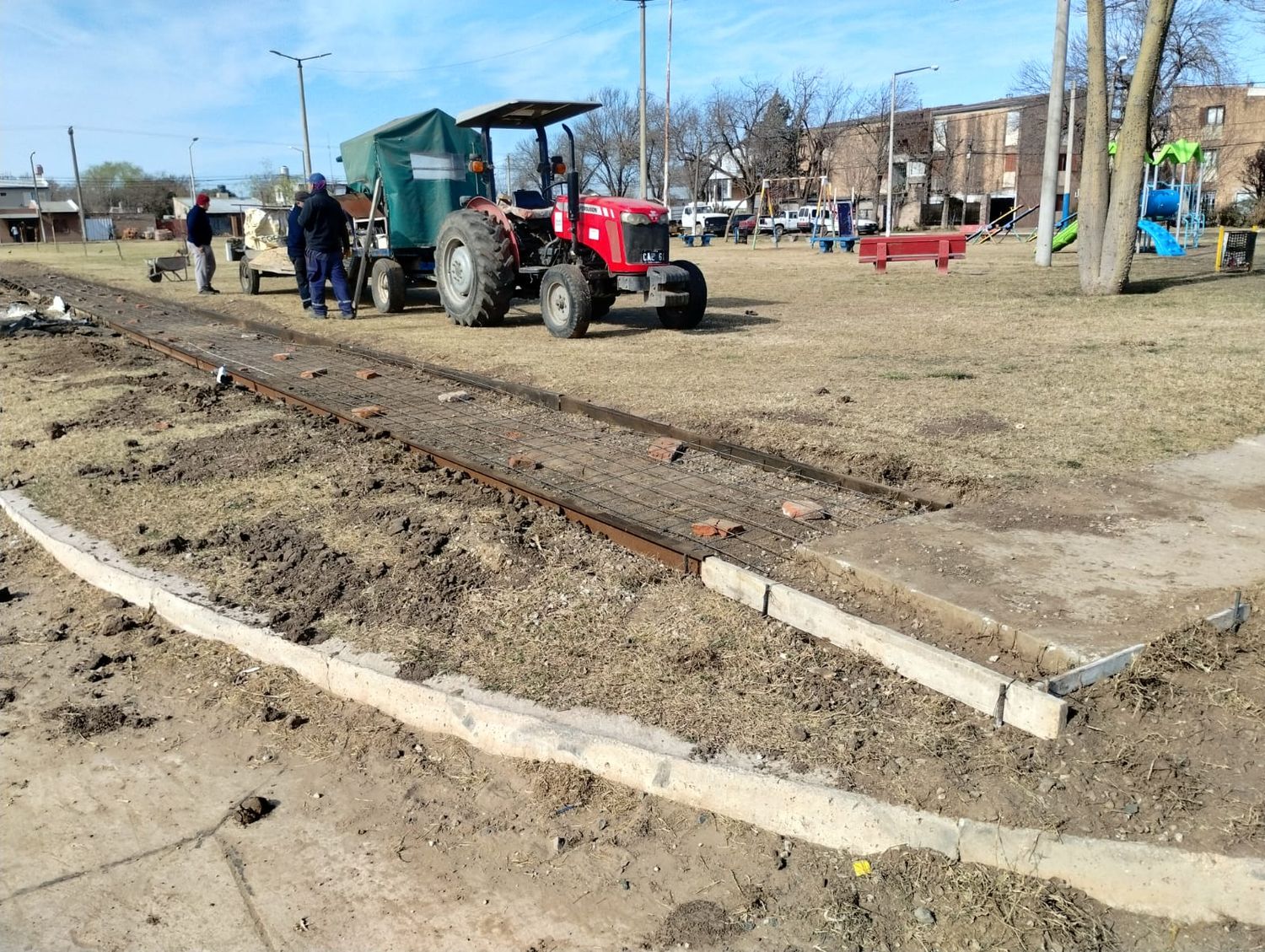 La plaza del barrio Ciudad Nueva tendrá su vereda perimetral.