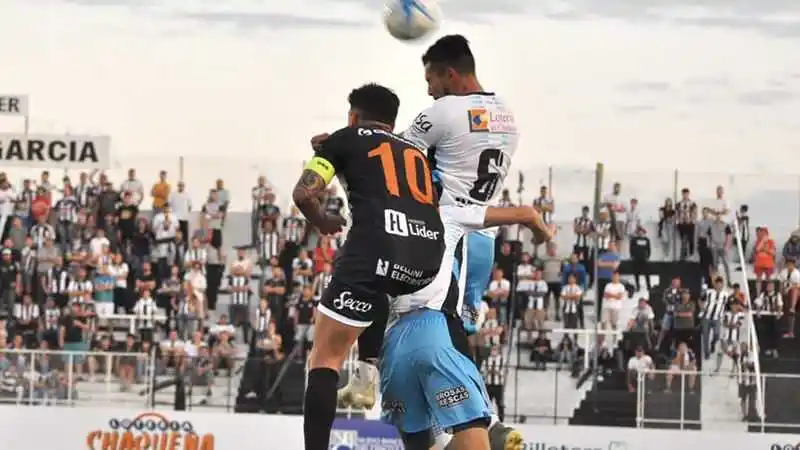 Chaco For Ever empató ante el líder