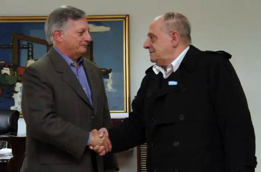 Arroyo dijo que "casi se agarra a las trompadas" con Aranguren