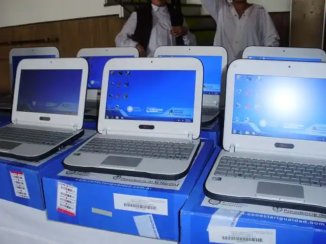 Más de 100 mil alumnos entrerrianos ya tienen sus netbooks 