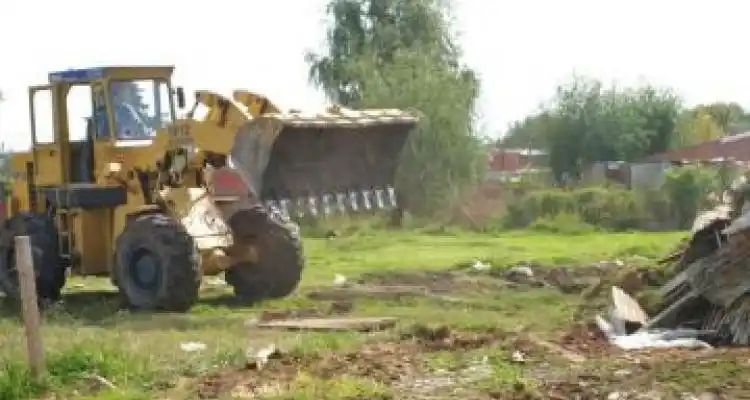 Desalojaron uno de los terrenos usurpados