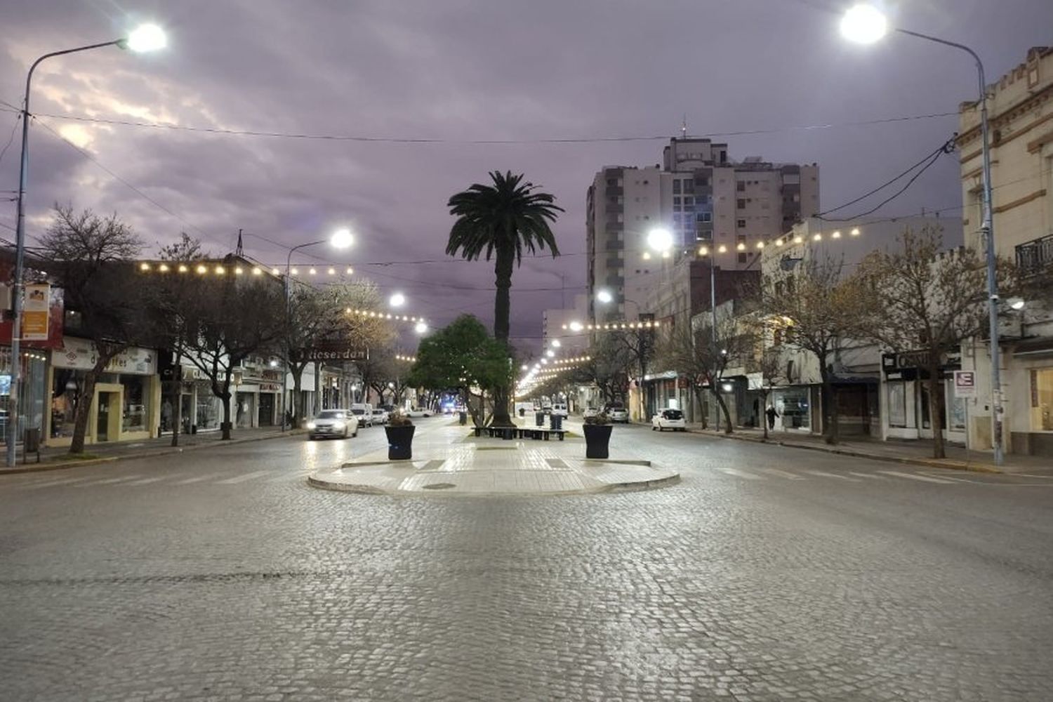 El lunes arrancó bastante fresco, pero esperan que cese durante la semana