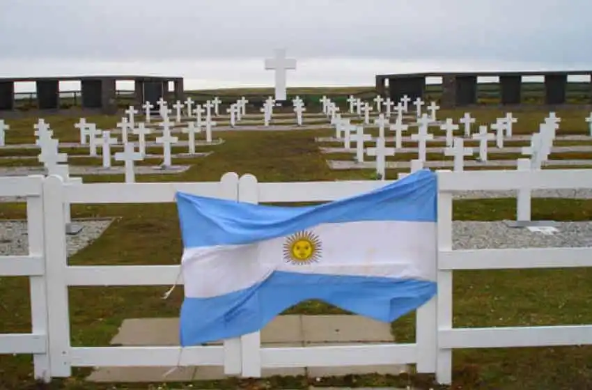 Malvinas: “No todas las familias de soldados caídos dieron su ADN”