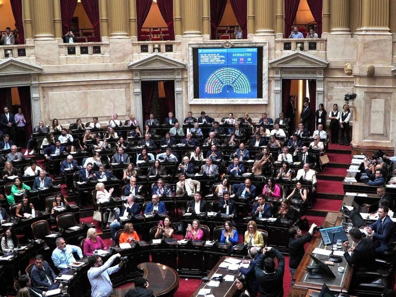 Otra victoria legislativa del Gobierno: Diputados aprobó la suspensión de las PASO