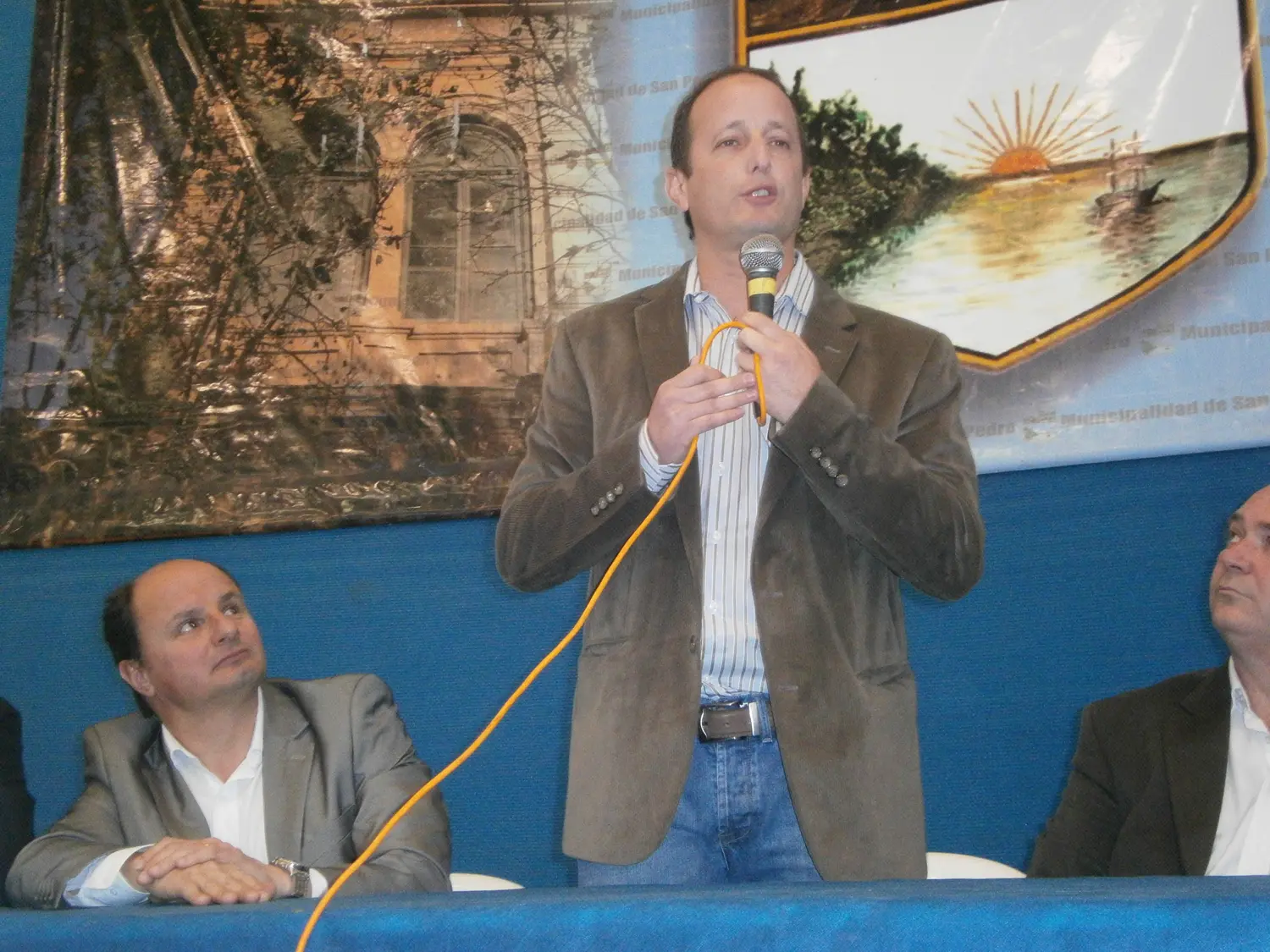 Elecciones 2013: Insaurralde de campaña en San Pedro, Esteban Echeverría y La Matanza