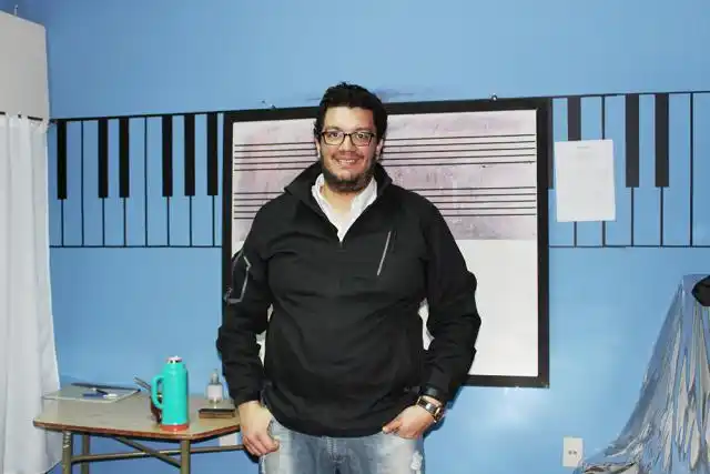 Román Cosso: “Compongo letra y música utilizando una temática local”