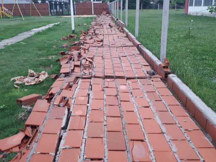 Temporal - Tapial de Escuela secundaria 13