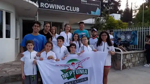 Importante presencia de Neptunia en el Torneo Aniversario de Rowing