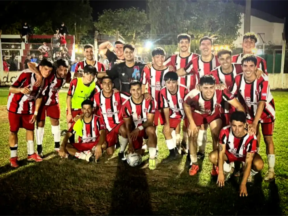 Paraná se impuso a La Emilia y terminó segundo en el grupo. Foto: El Clásico