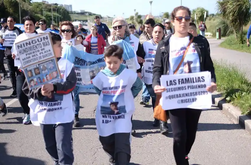 Rigel: "Hoy ni siquiera sabemos si nuestros hijos están en el casco"