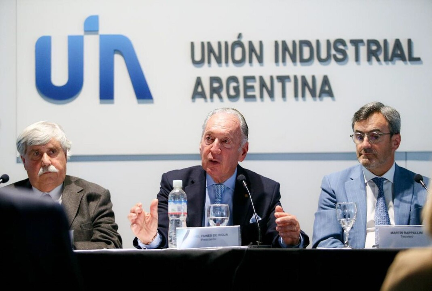 Los industriales reclaman "igualdad de condiciones" por la apertura importadora