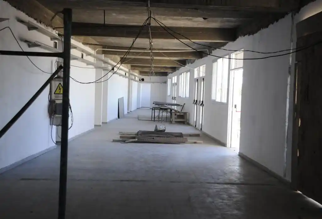 Provincia anunció que este jueves se reactivará  la obra para culminar con Polivalente