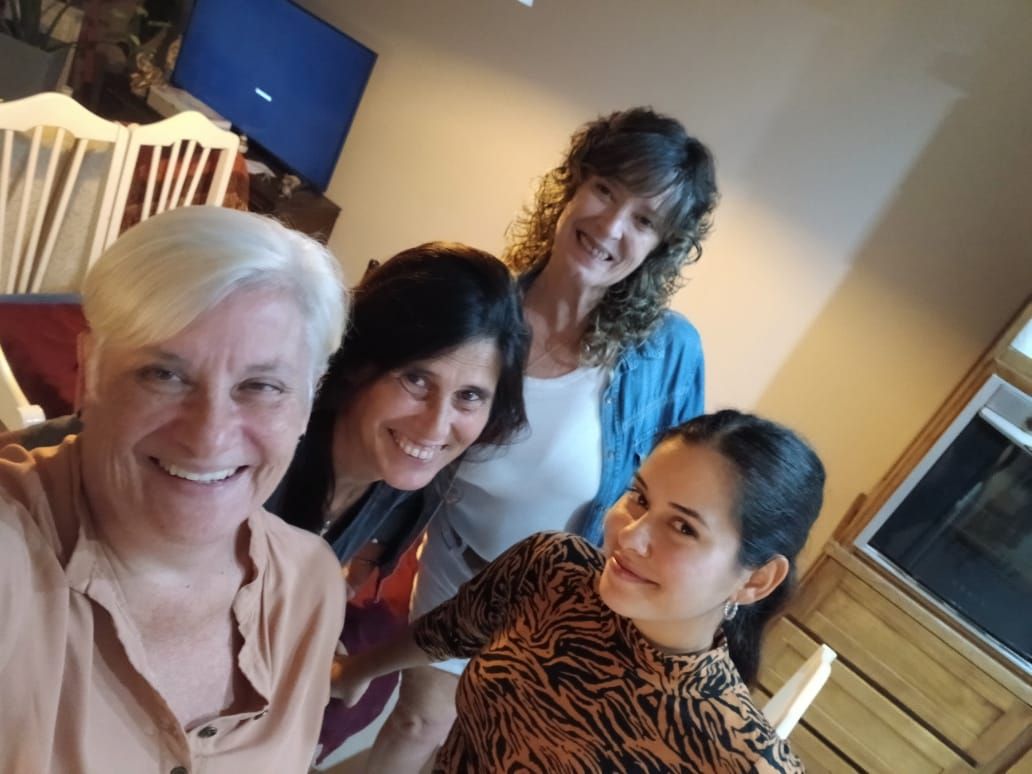 Soledad Ruza y algunas de sus muchas amigas-