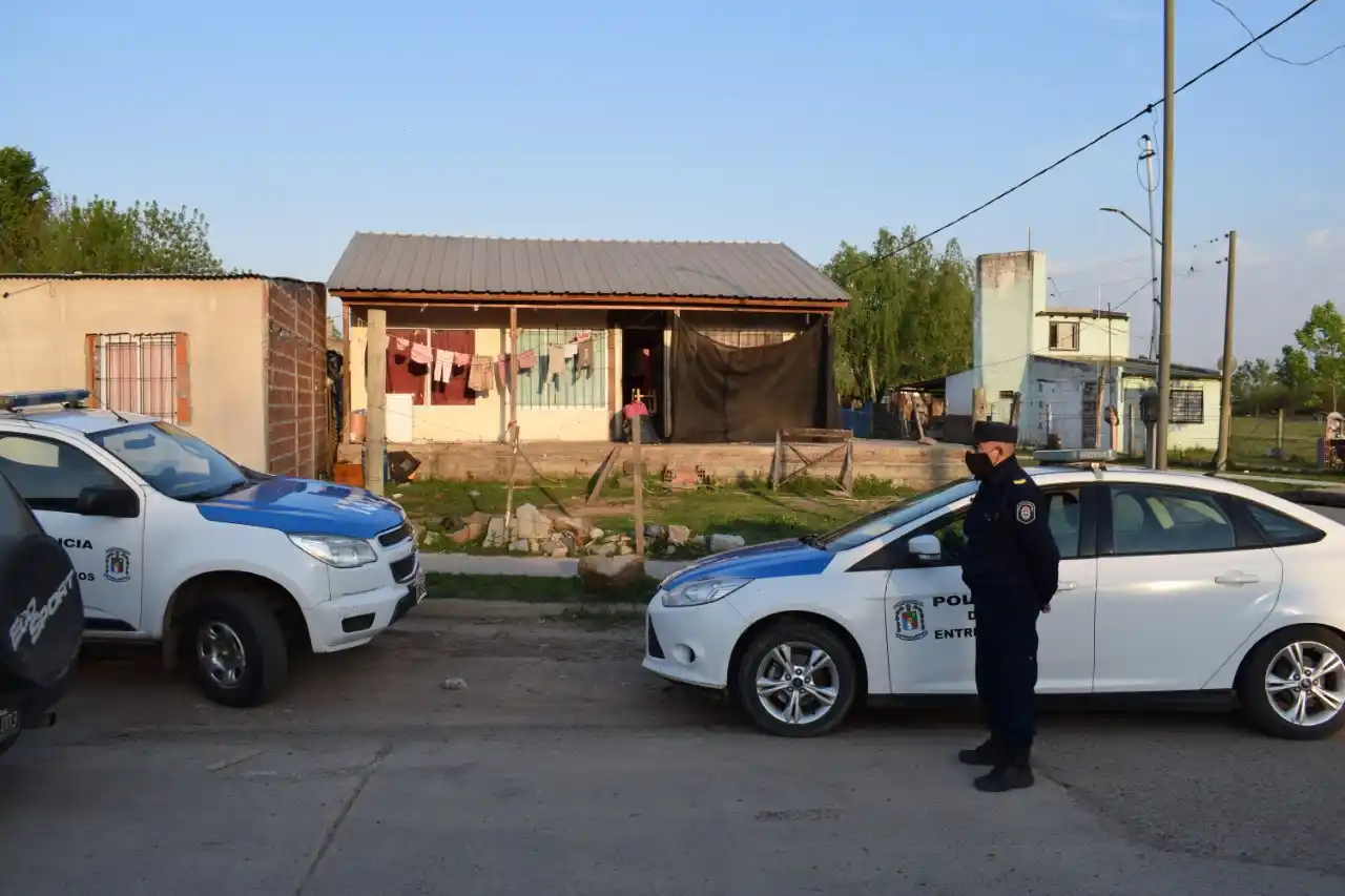 En un nuevo allanamiento, encontraron varias de las prendas sustraídas 