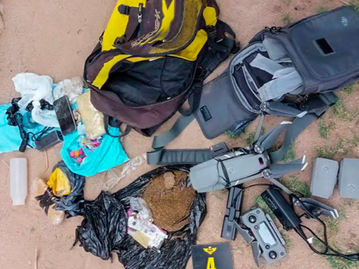 Utilizaban un dron para introducir drogas a la cárcel de Cruz del Eje y hay dos detenidos