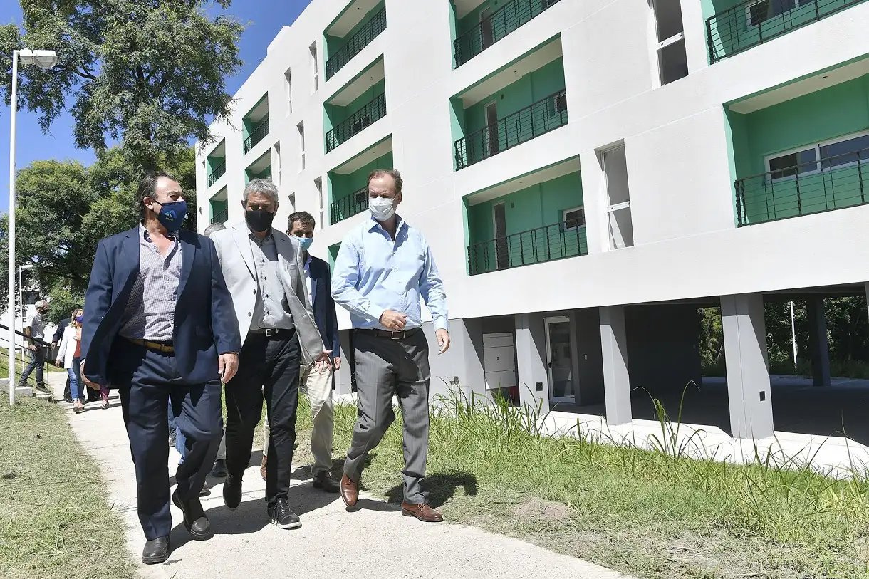 Construirán 2.200 nuevas viviendas con financiamiento nacional en Entre Ríos