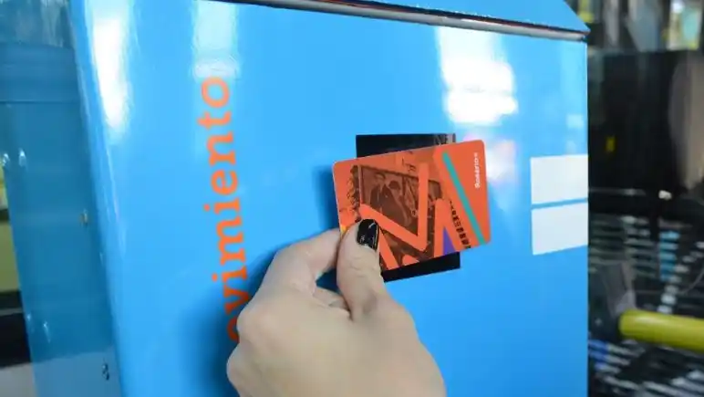 En Rosario kiosqueros podrían dejar de cargar la Movi