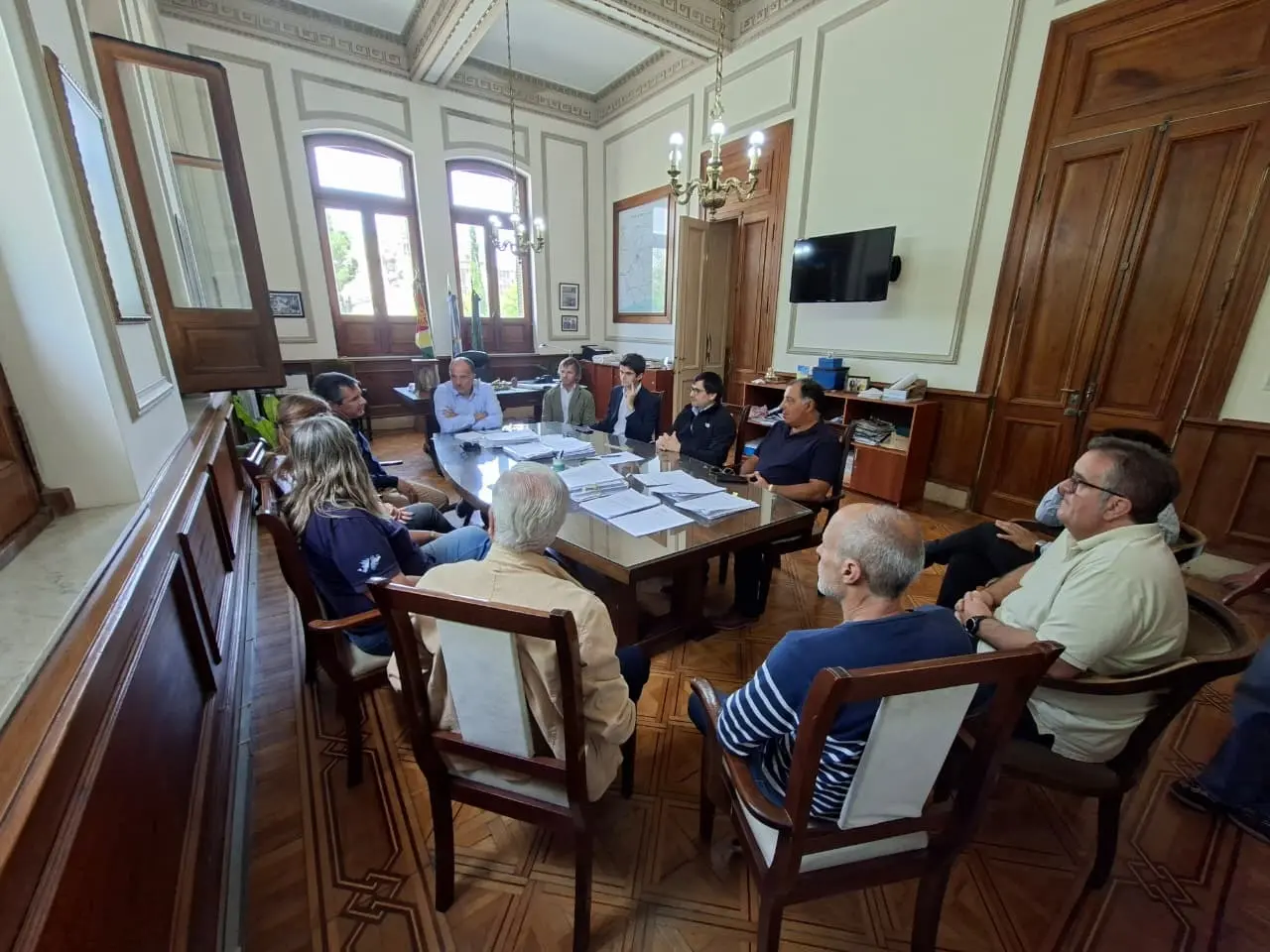 El intendente Garate en reunión con representantes del sector empresarial de Tres Arroyos